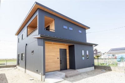 【新築】リビングが見渡せる書斎スペース付きの和モダン住宅